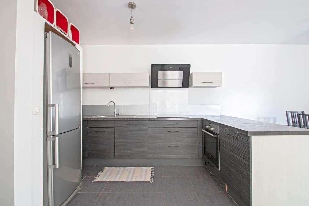 Le P'tit Rimbaud, 6 Pers, parking privé, jardin,wifi Appartamento Montpellier Esterno foto